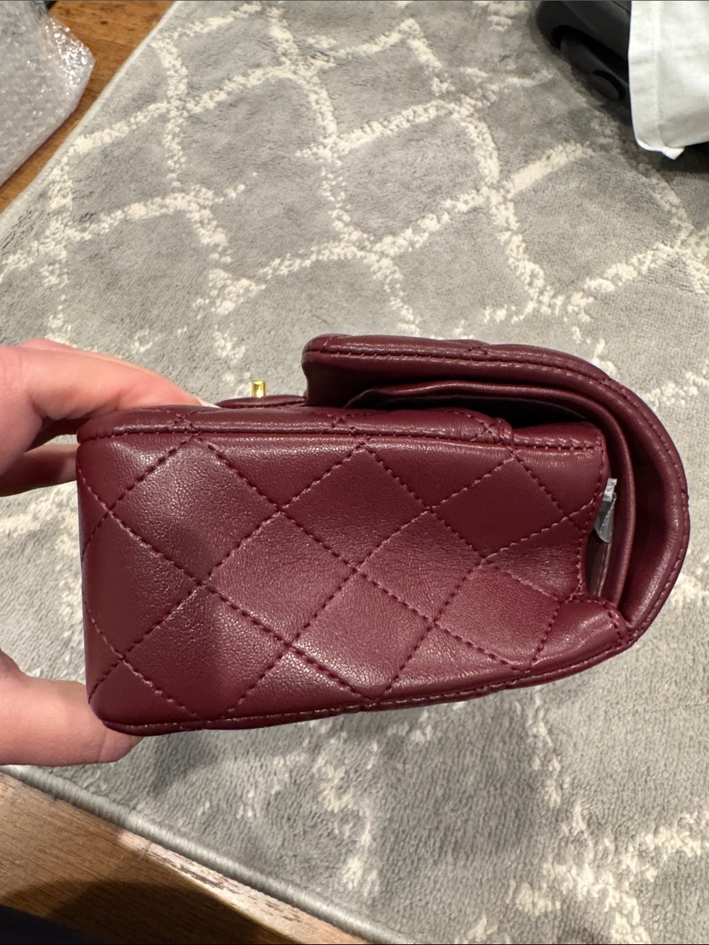 Chanel style maroon and gold small classic flap - Picture 5 of 12